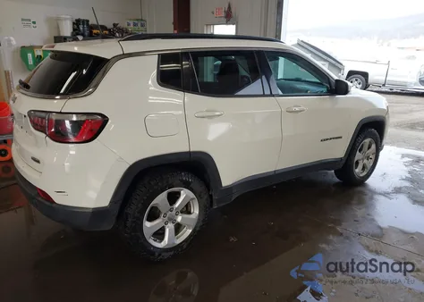 2018 Jeep Compass Latitude 4X4 from USA, damaged, VIN 3C4NJDBB3JT493038